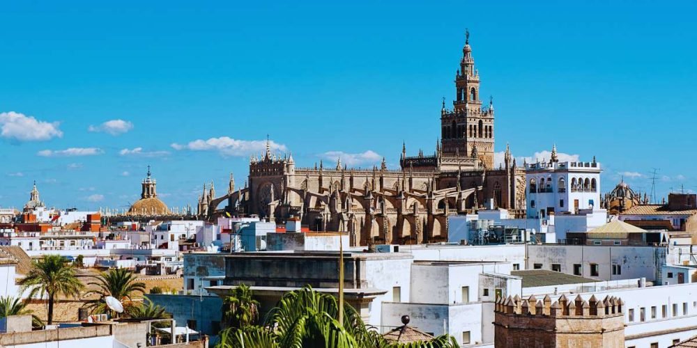 Private Taxi from Seville Airport to Old Town Private Taxi from Seville Airport to Old Town
