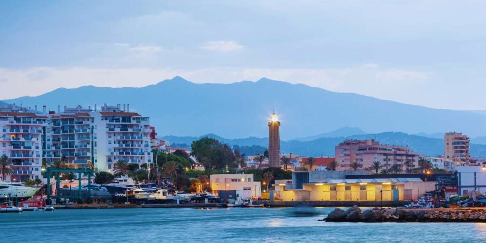 Taxi from Tarifa to Estepona Taxi from Tarifa to Estepona